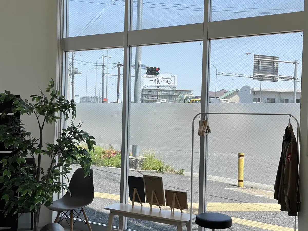 h-aide 店内の様子
